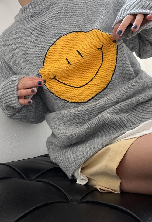 smile round knit top