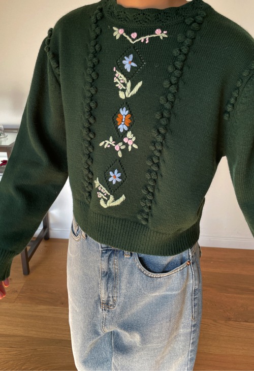 flower bud knit top